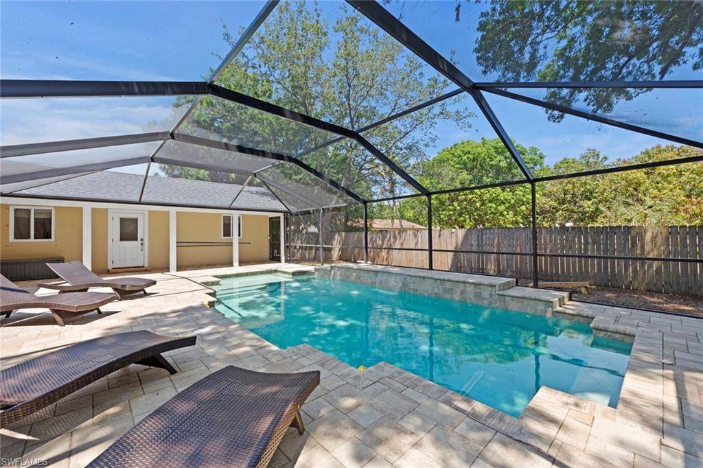 Fort Myers, FL 33901,1335 Sunbury DR