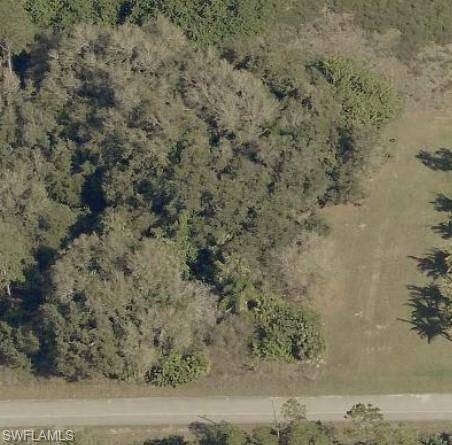 Lehigh Acres, FL 33974,613 Charles Sise ST