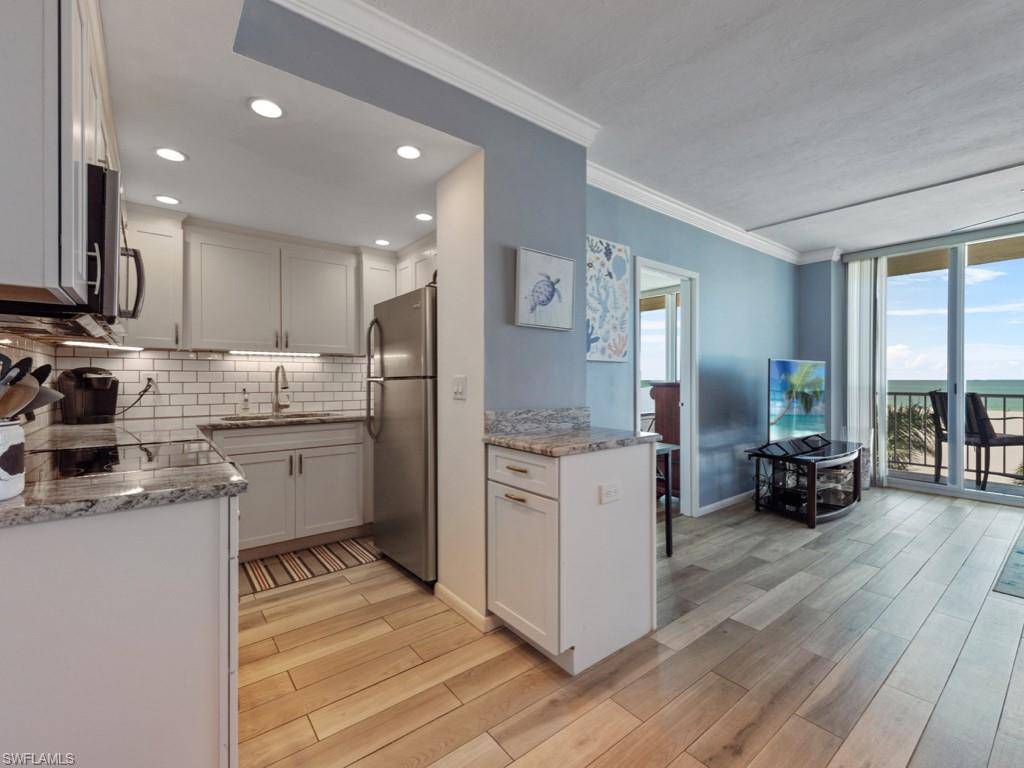 Marco Island, FL 34145,140 Seaview CT #602S