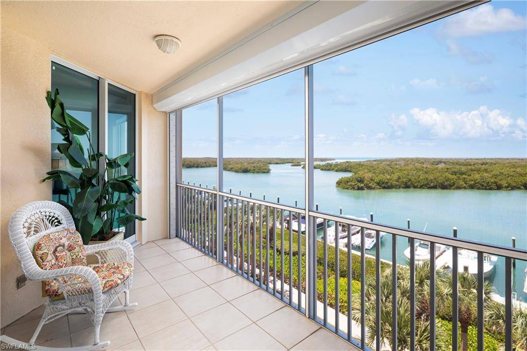 Naples, FL 34110,445 Dockside DR #A504