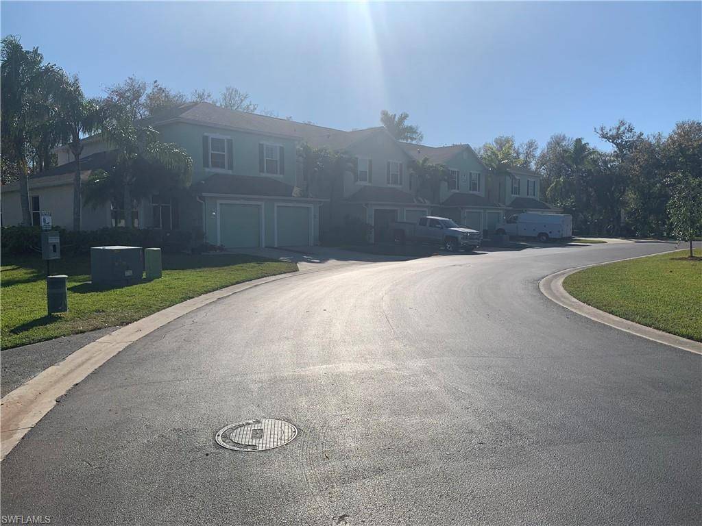 Fort Myers, FL 33916,3624 Pine Oak CIR #102