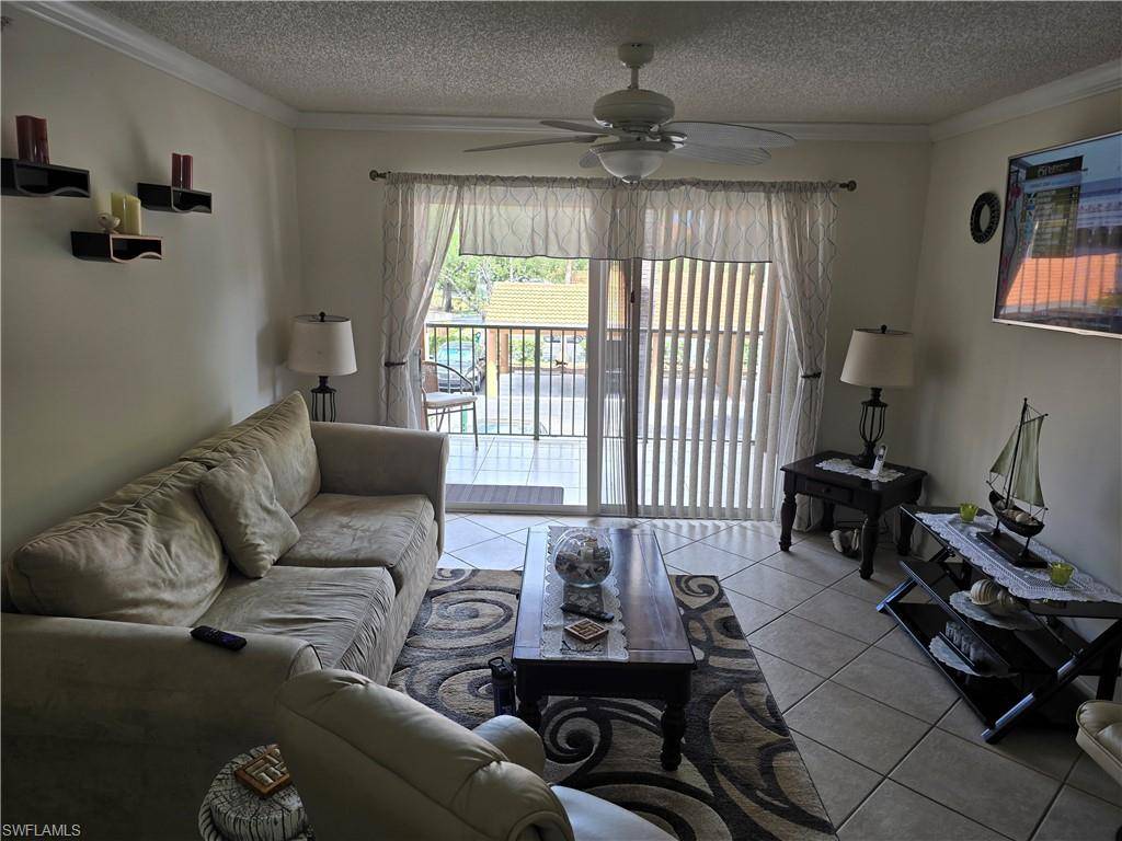 Naples, FL 34104,1210 Wildwood Lakes BLVD #203