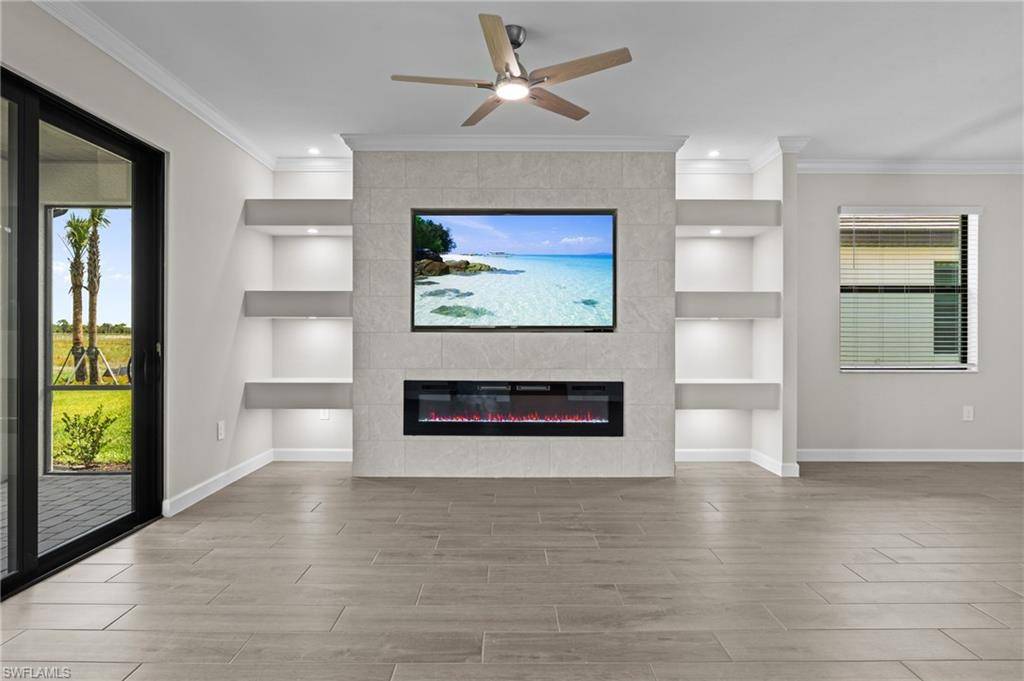 Estero, FL 33928,19402 Hinkley DR