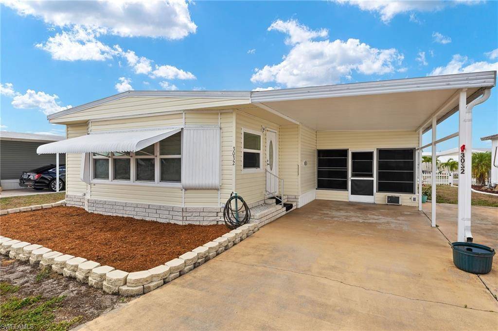 North Fort Myers, FL 33917,3032 Longview LN