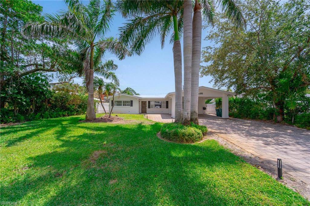 Naples, FL 34103,1300 Hilltop DR