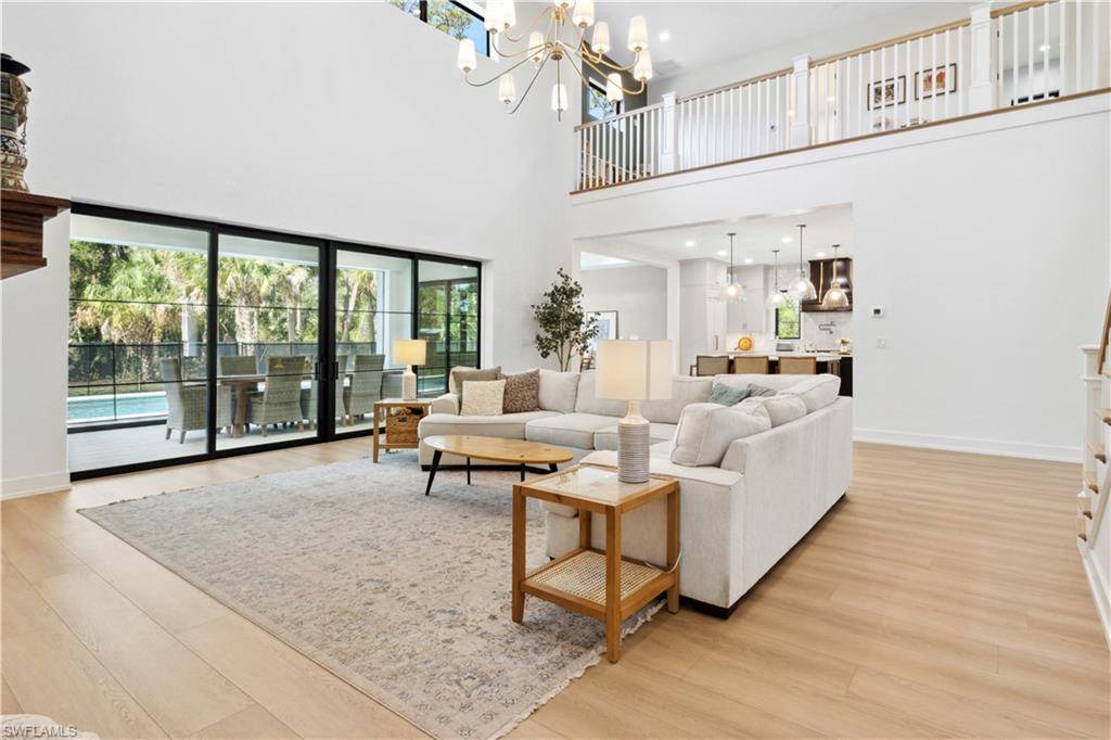 Naples, FL 34120,3632 Golden Gate BLVD W