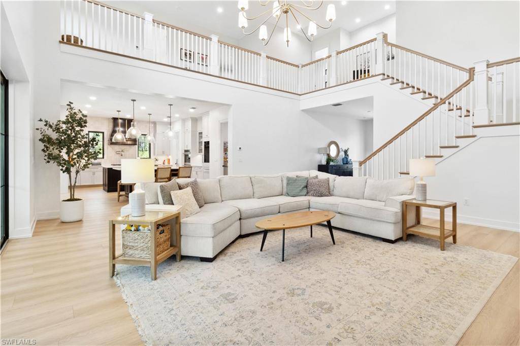 Naples, FL 34120,3632 Golden Gate BLVD W