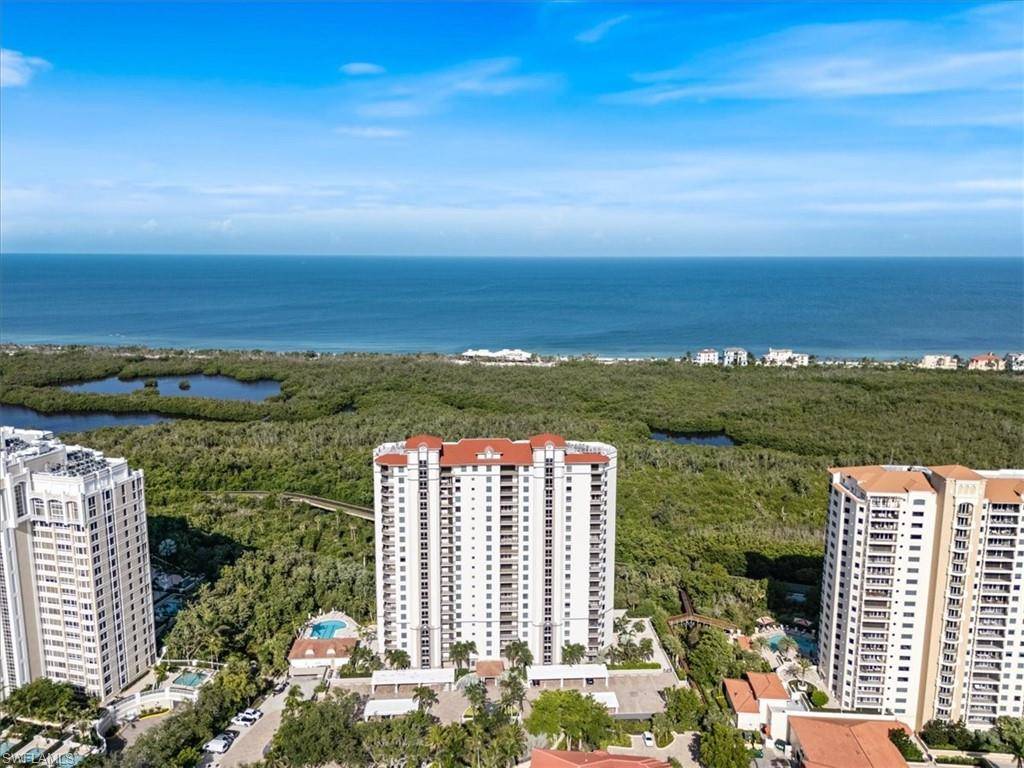 Naples, FL 34108,7225 Pelican Bay BLVD #1202