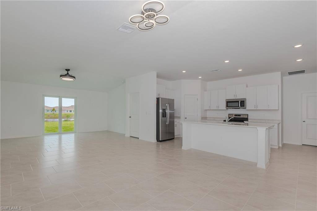 Lehigh Acres, FL 33974,12142 Amber Waves RD
