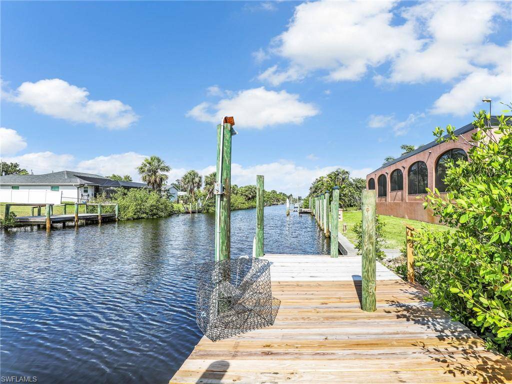 Port Charlotte, FL 33948,18702 Van Nuys CIR