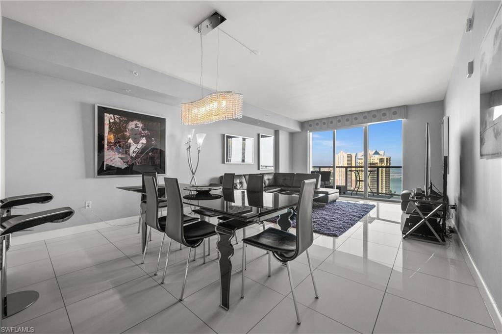 Fort Myers, FL 33916,3000 Oasis Grand BLVD #2103