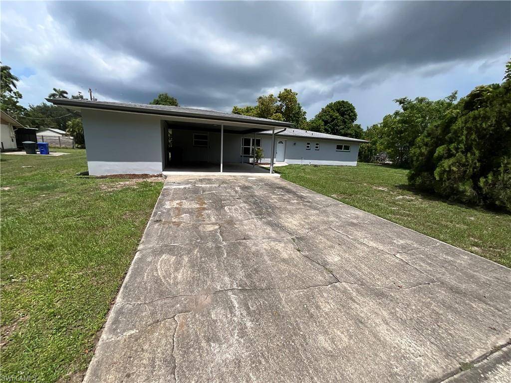 Fort Myers, FL 33905,169 Riverview RD