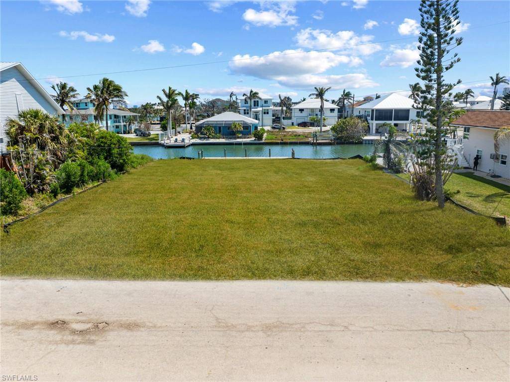 Fort Myers Beach, FL 33931,21571-21581 Widgeon TER