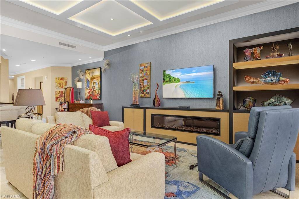 Naples, FL 34102,1400 Gulf Shore BLVD N #305