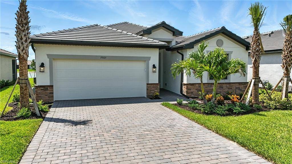 Estero, FL 33928,19105 Hinkley DR