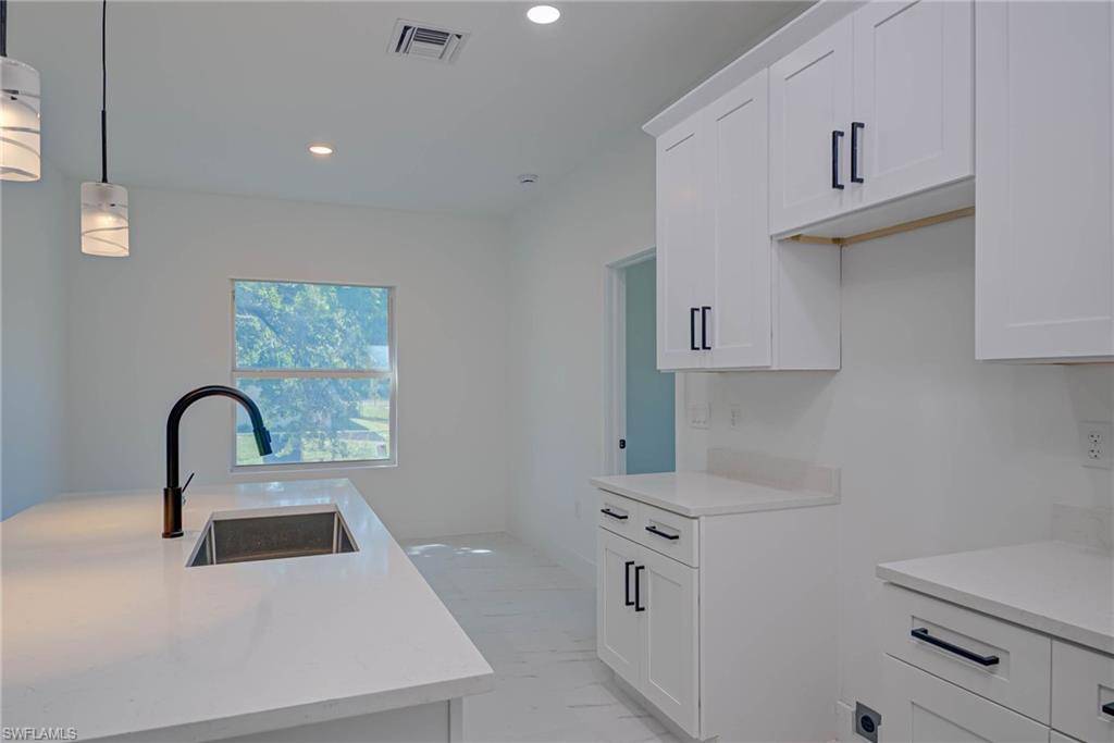Lehigh Acres, FL 33974,524 Fairfax AVE
