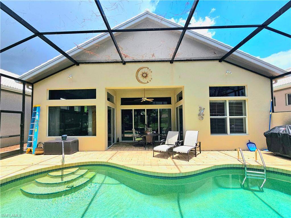 Estero, FL 33967,19343 Silver Oak DR