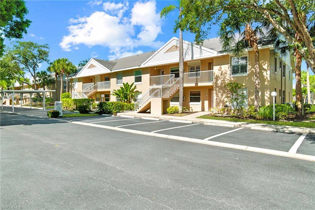 Naples, FL 34110,162 Pebble Shores DR #203