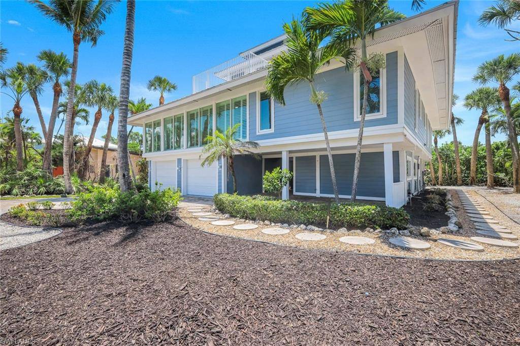 Sanibel, FL 33957,513 Lighthouse WAY