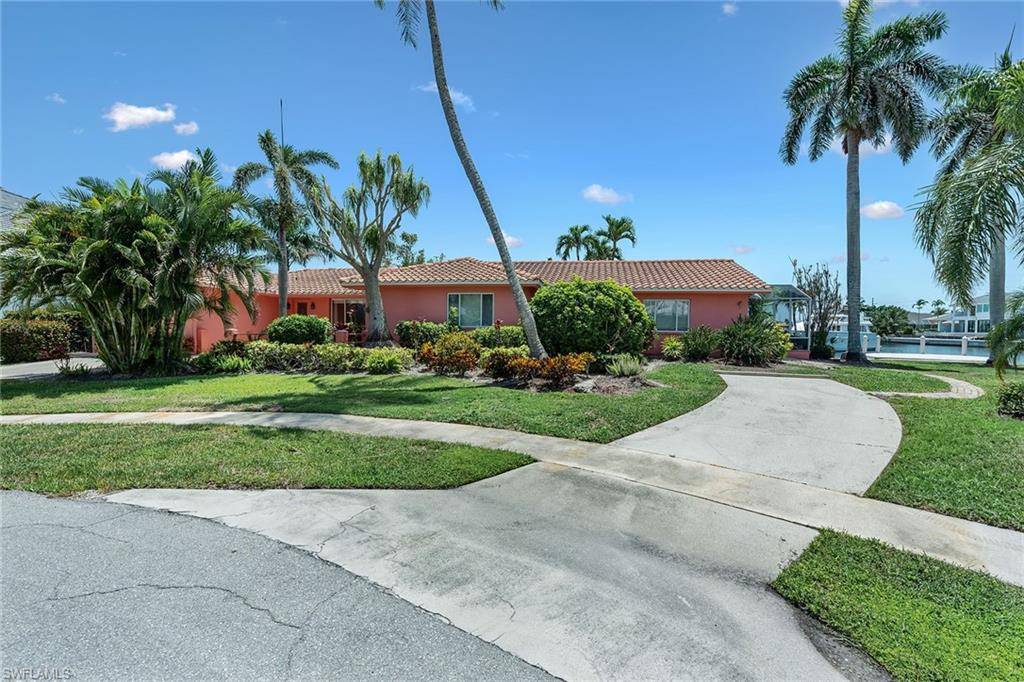 Marco Island, FL 34145,848 Buttonwood CT