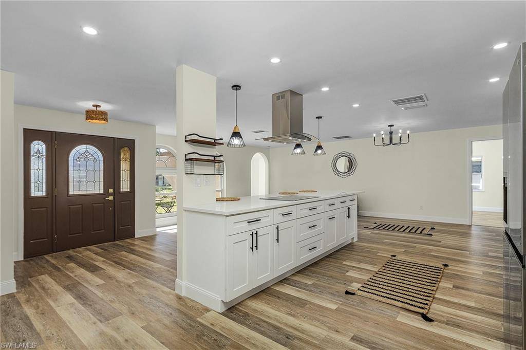 Cape Coral, FL 33904,805 Miramar CT