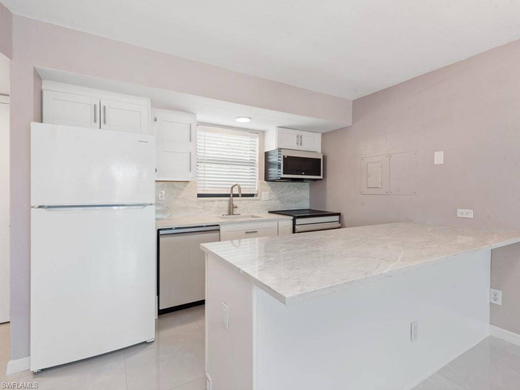 Marco Island, FL 34145,1024 Anglers CV #C208