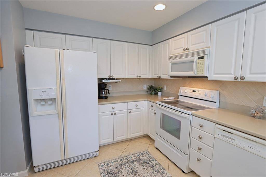 Estero, FL 34135,22911 Rosedale DR #101