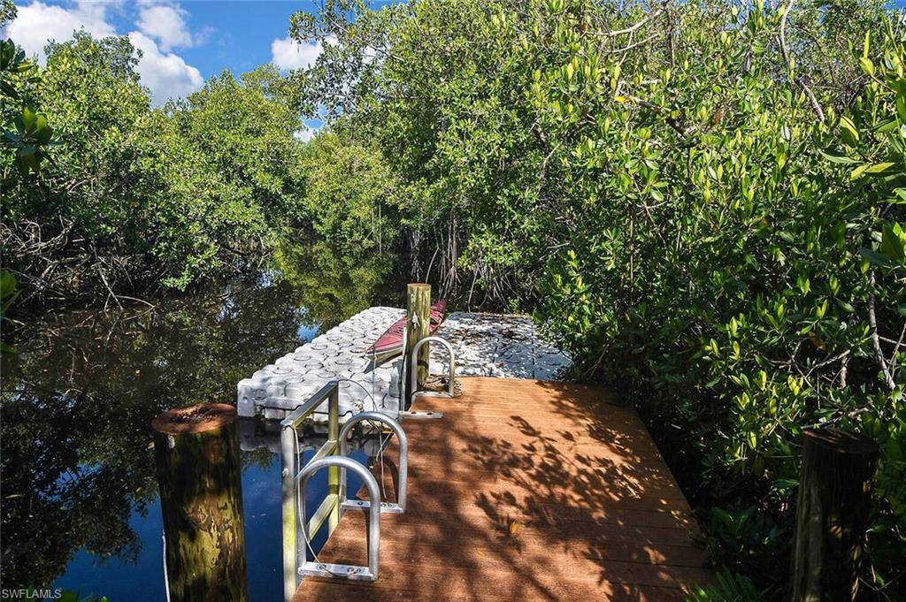 Fort Myers, FL 33908,7233 Hendry Creek DR