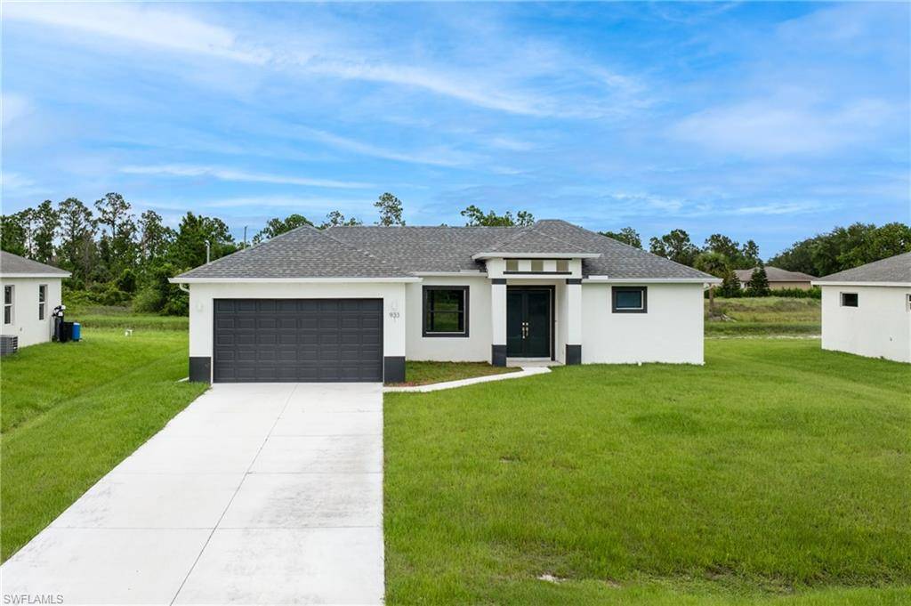 Lehigh Acres, FL 33974,933 Gleason ST