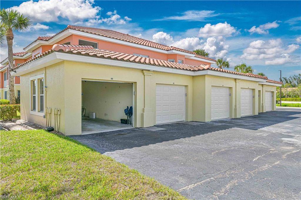 Fort Myers, FL 33908,15969 Mandolin Bay DR #102