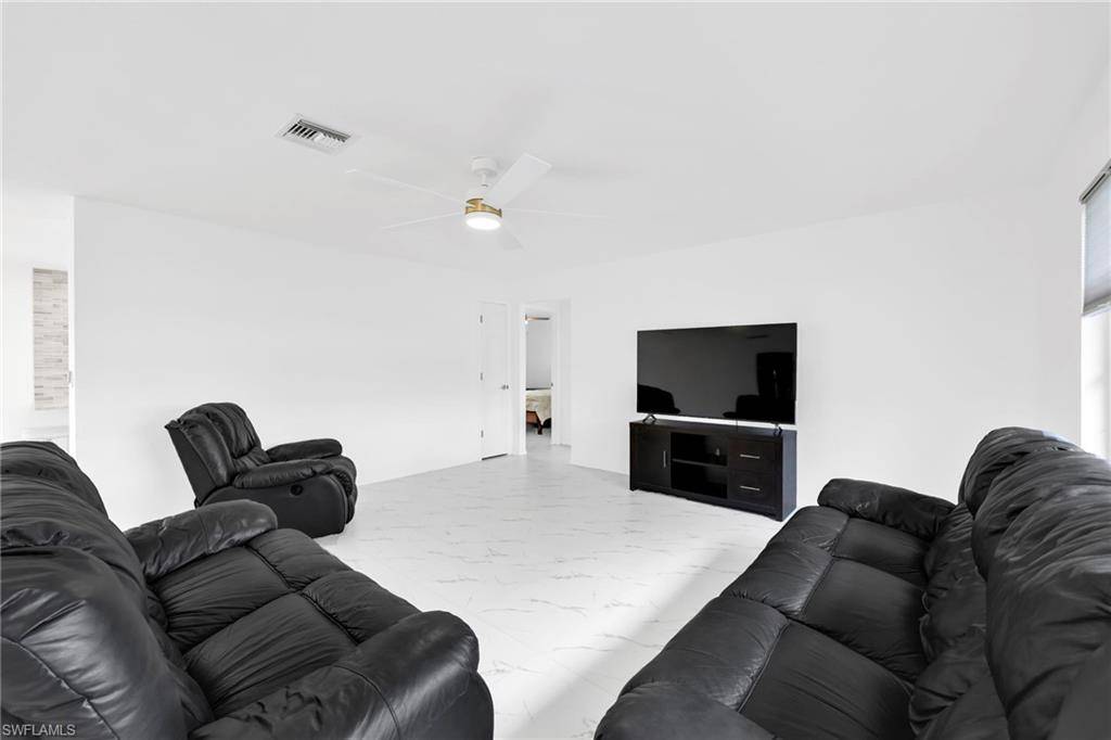 Cape Coral, FL 33904,1506 SE 42nd ST