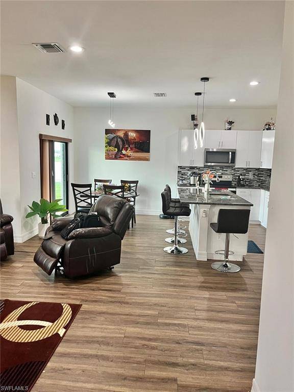 Labelle, FL 33935,1107 N CAPRI CT