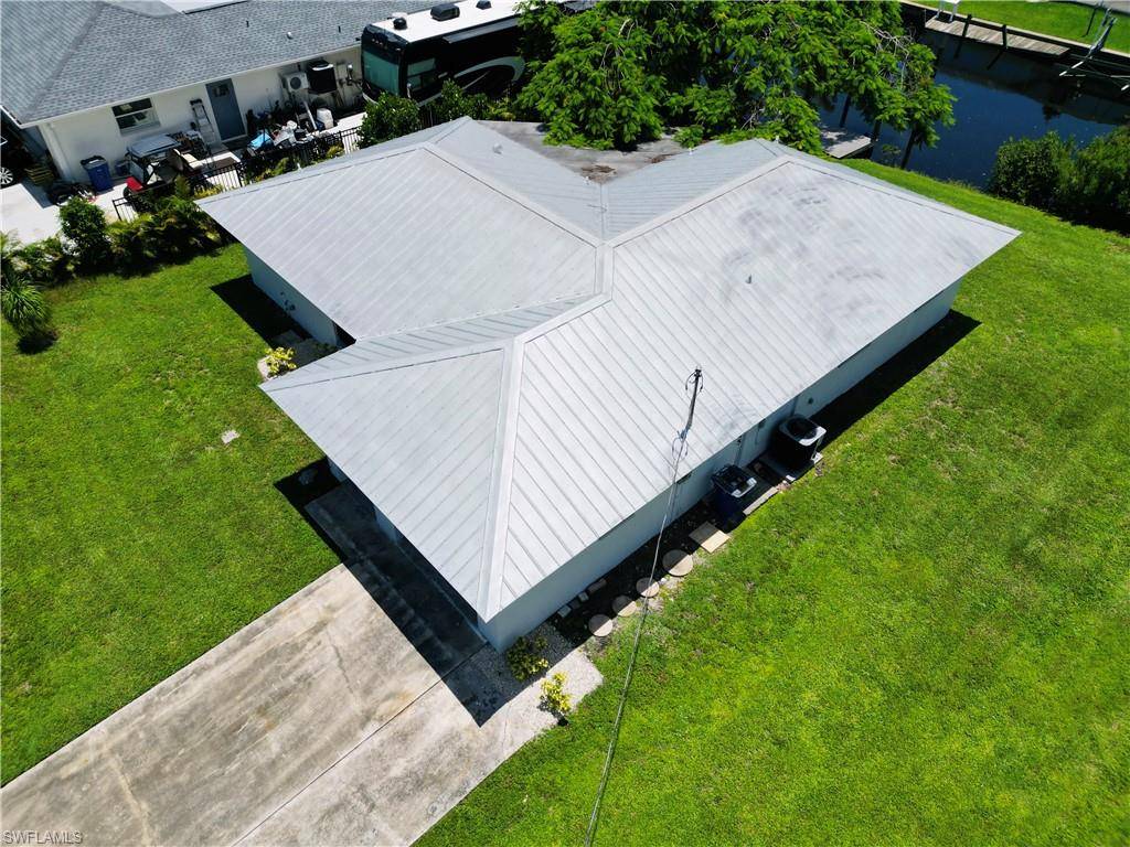 North Fort Myers, FL 33917,2241 Club House RD