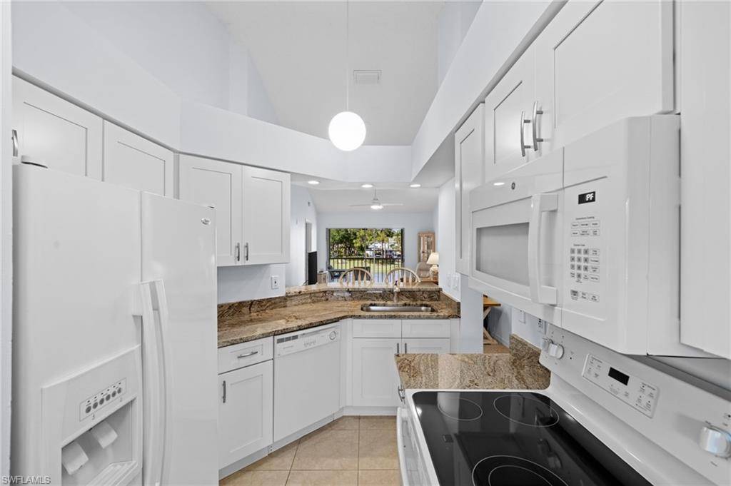 Naples, FL 34110,121 Wading Bird CIR #B201