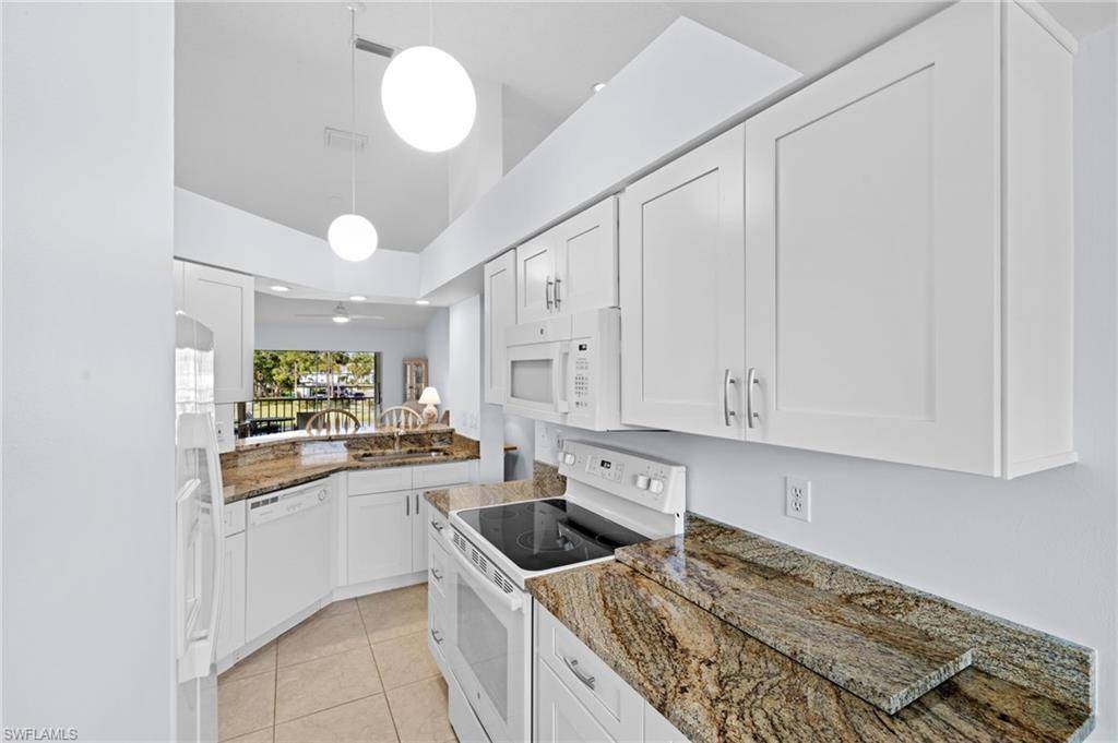 Naples, FL 34110,121 Wading Bird CIR #B201