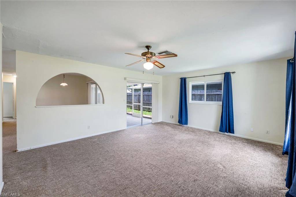 Naples, FL 34108,552 95th AVE N