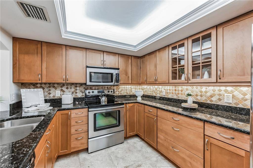 Naples, FL 34108,5633 Turtle Bay DR #37