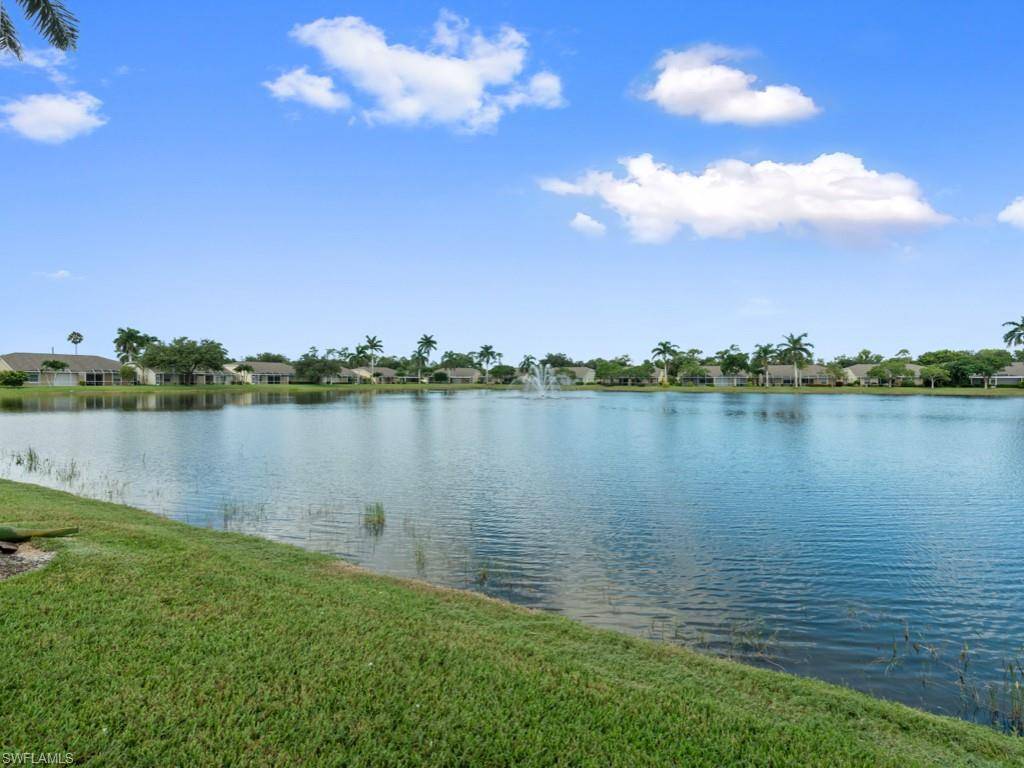 Naples, FL 34112,5807 Greenwood CIR #126