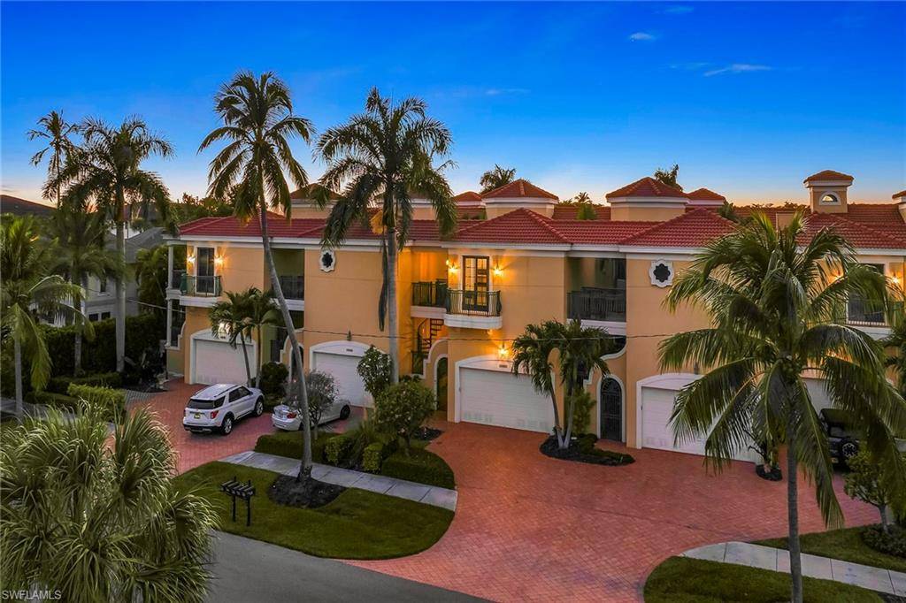 Naples, FL 34102,1160 Clam CT #3