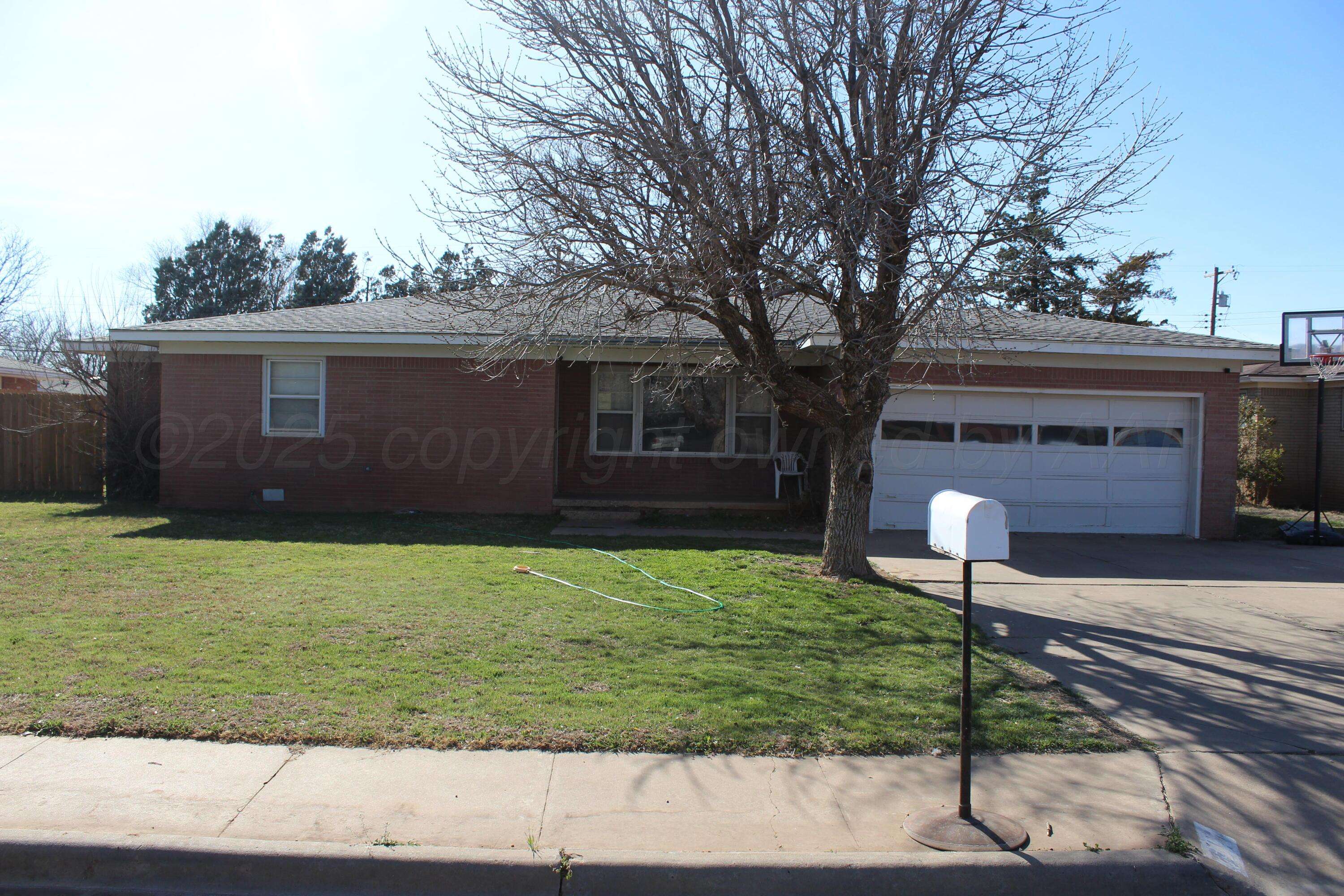 Hereford, TX 79045,127 Centre