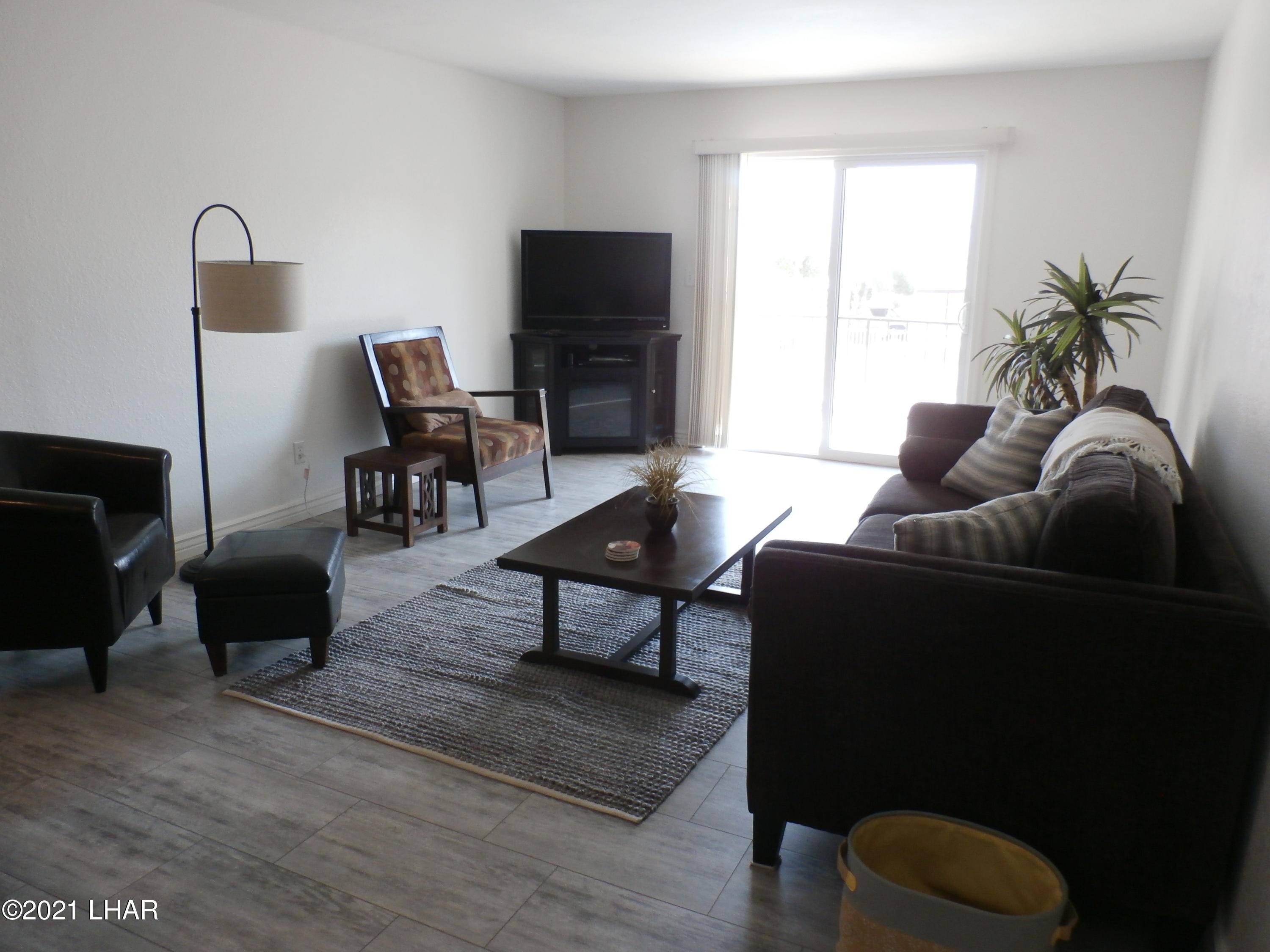 Lake Havasu City, AZ 86403,471 N Lake Havasu Ave #D