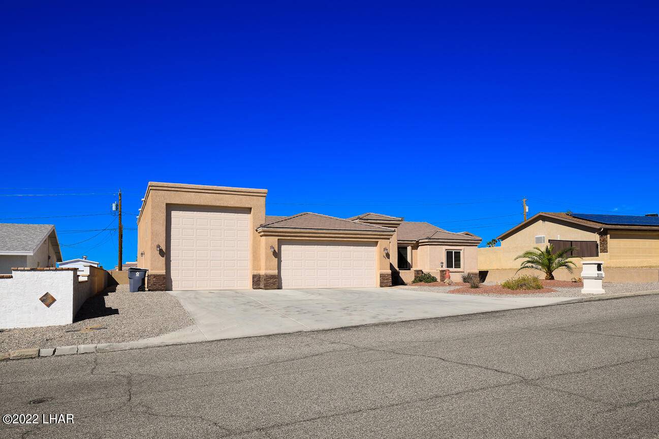 Lake Havasu City, AZ 86406,1011 Rolling Hills Dr