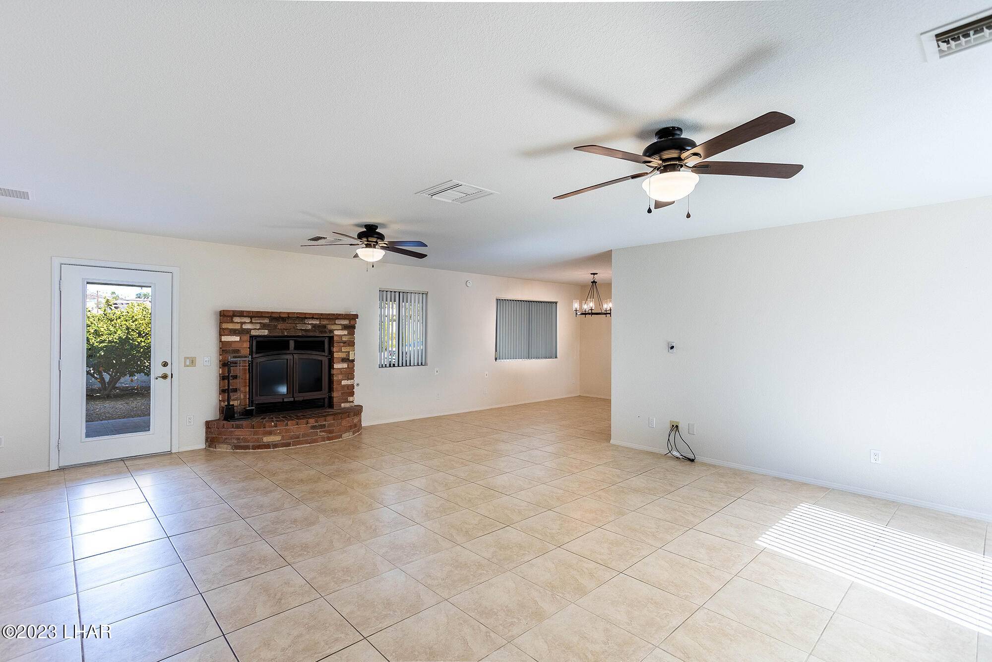 Lake Havasu City, AZ 86406,4073 Tropic Blvd