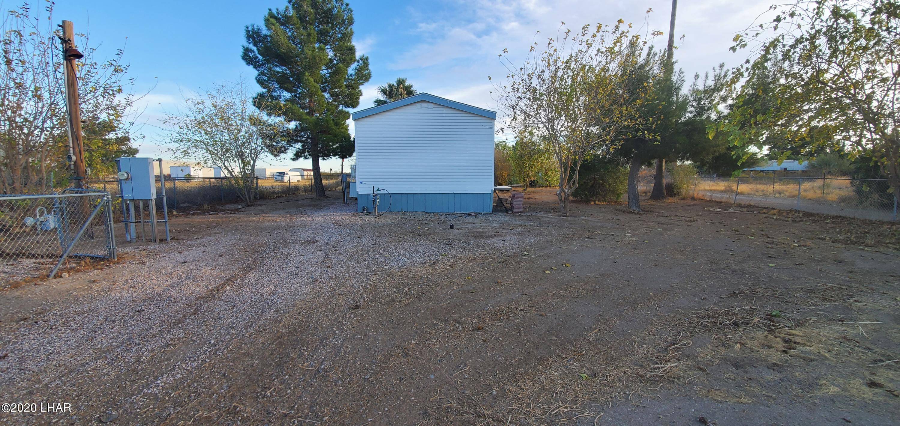 Salome, AZ 85348,64698 Harcuvar Dr