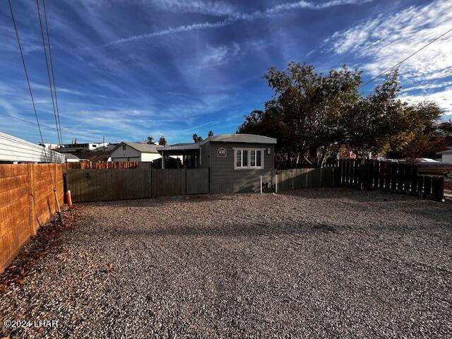 Parker, AZ 85344,431 Paradise Ln