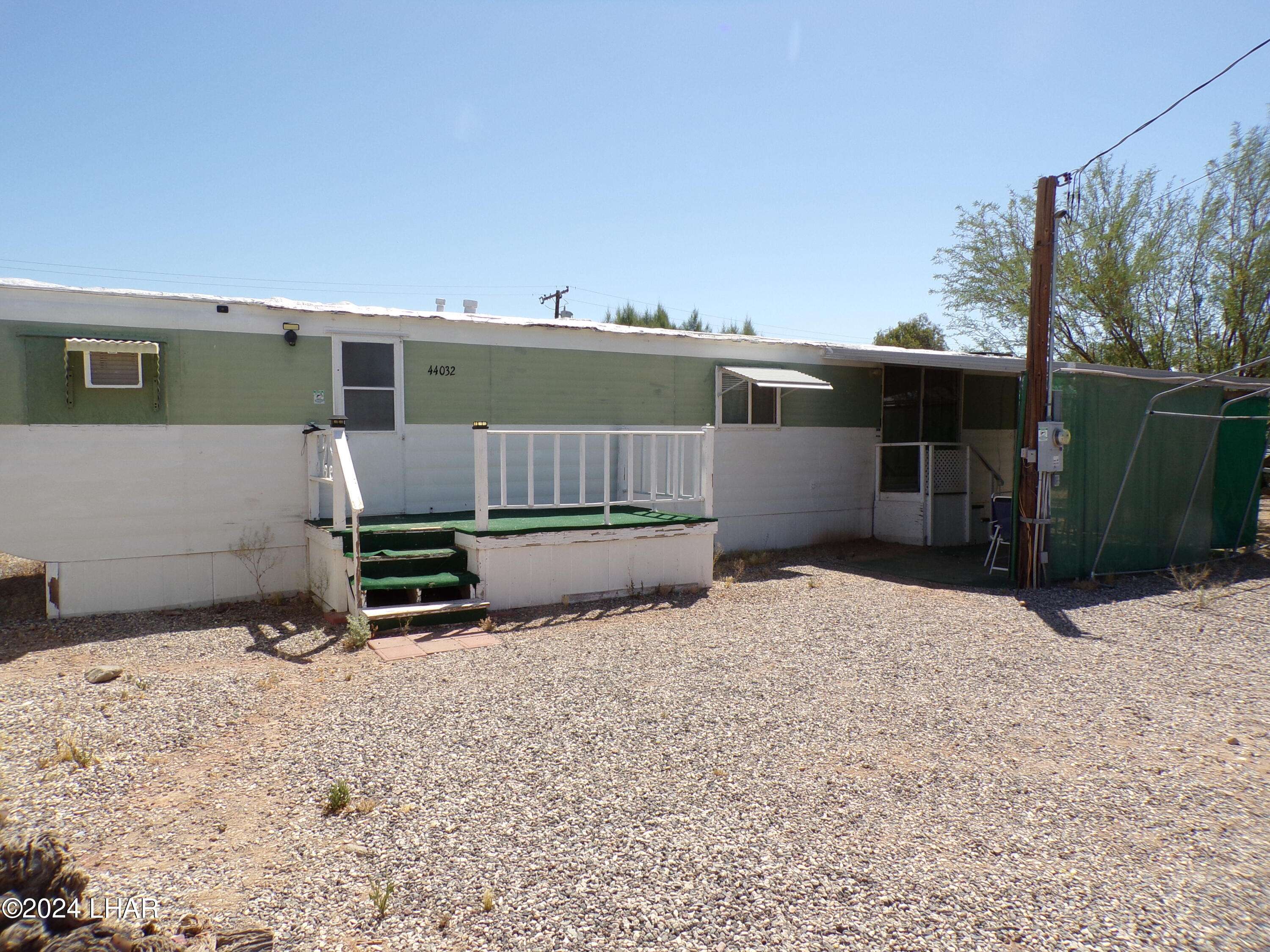 Bouse, AZ 85325,44032 Main St