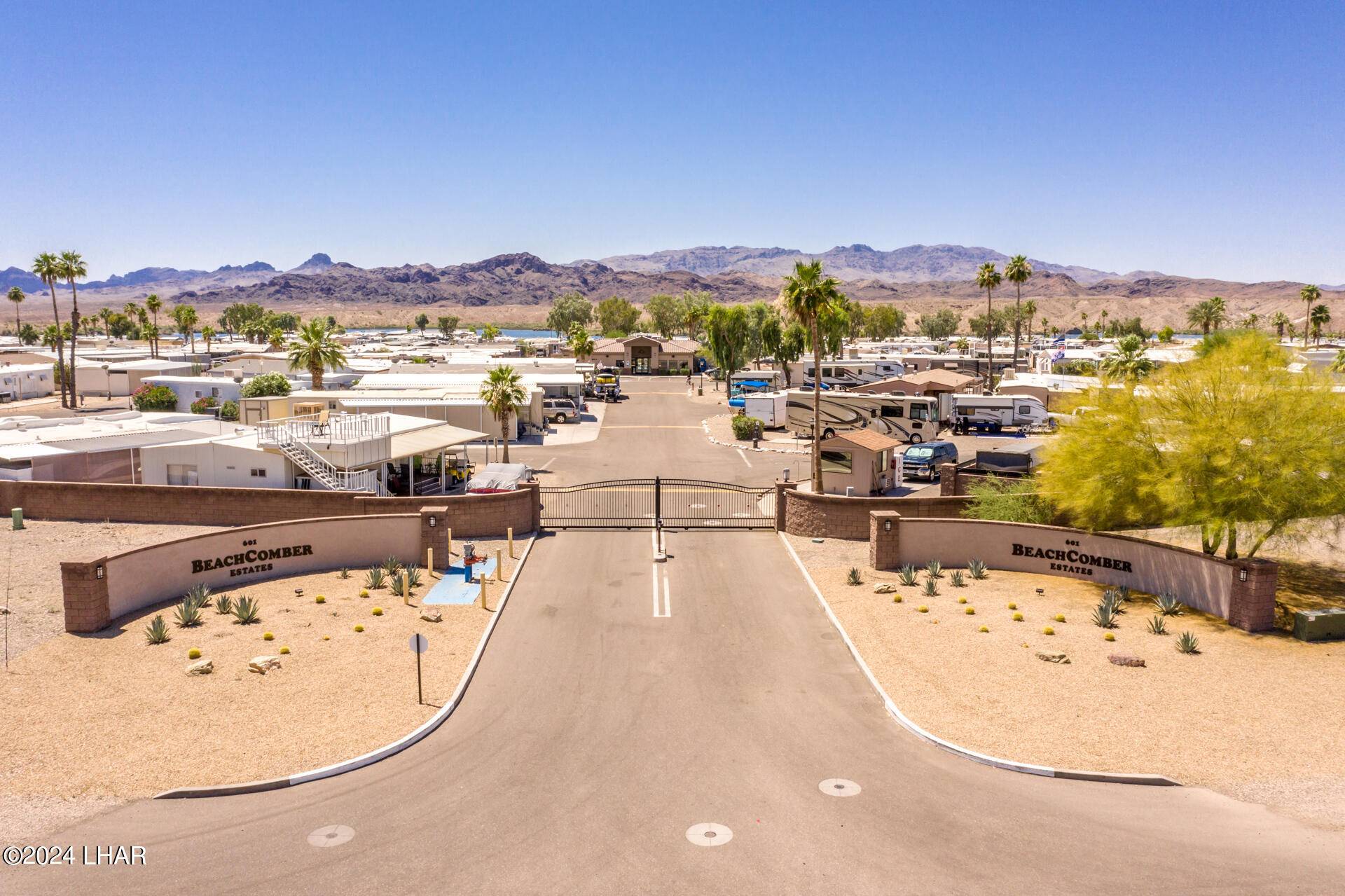 Lake Havasu City, AZ 86403,601 Beachcomber Blvd #357