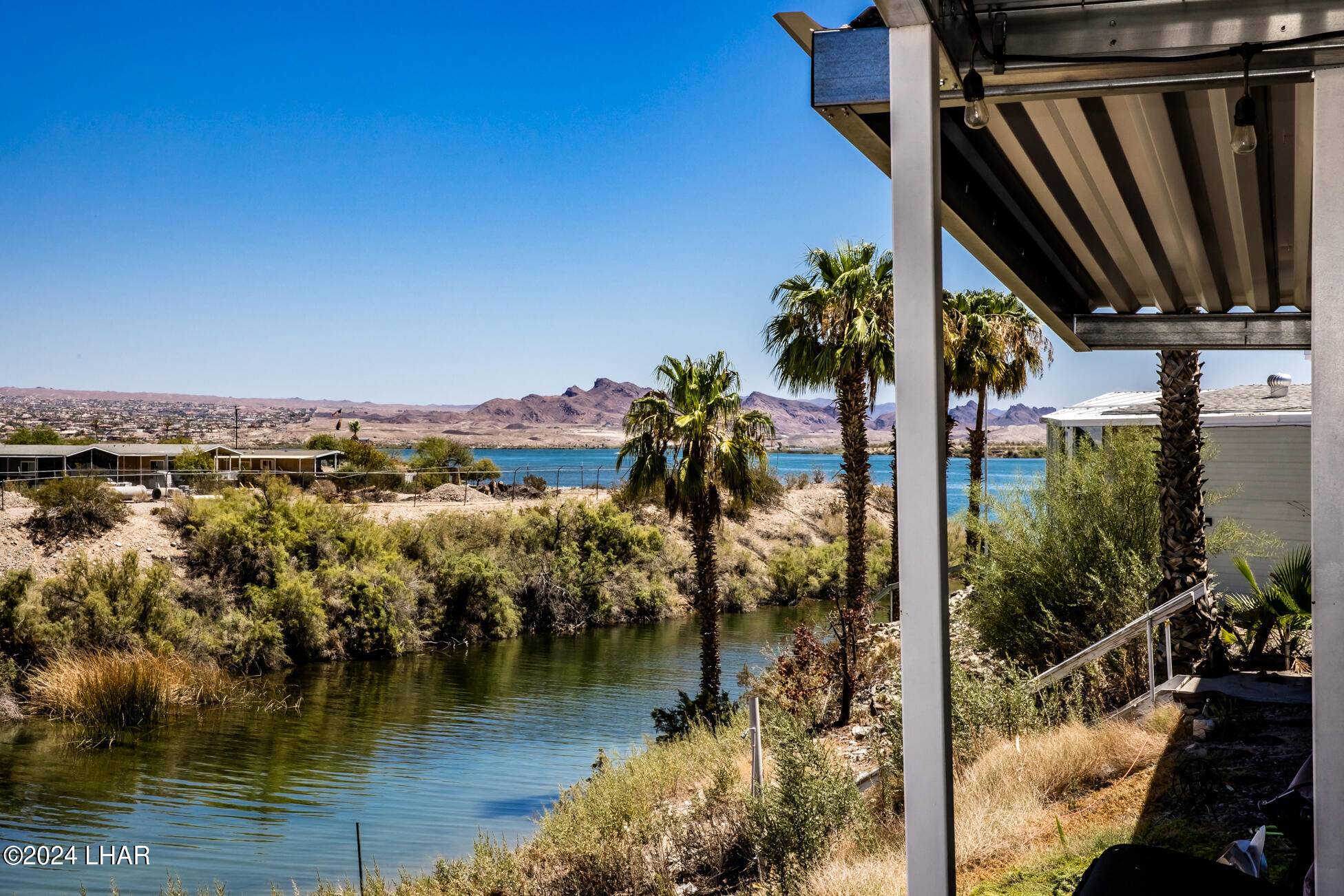 Lake Havasu City, AZ 86403,555 Beachcomber Blvd #D10