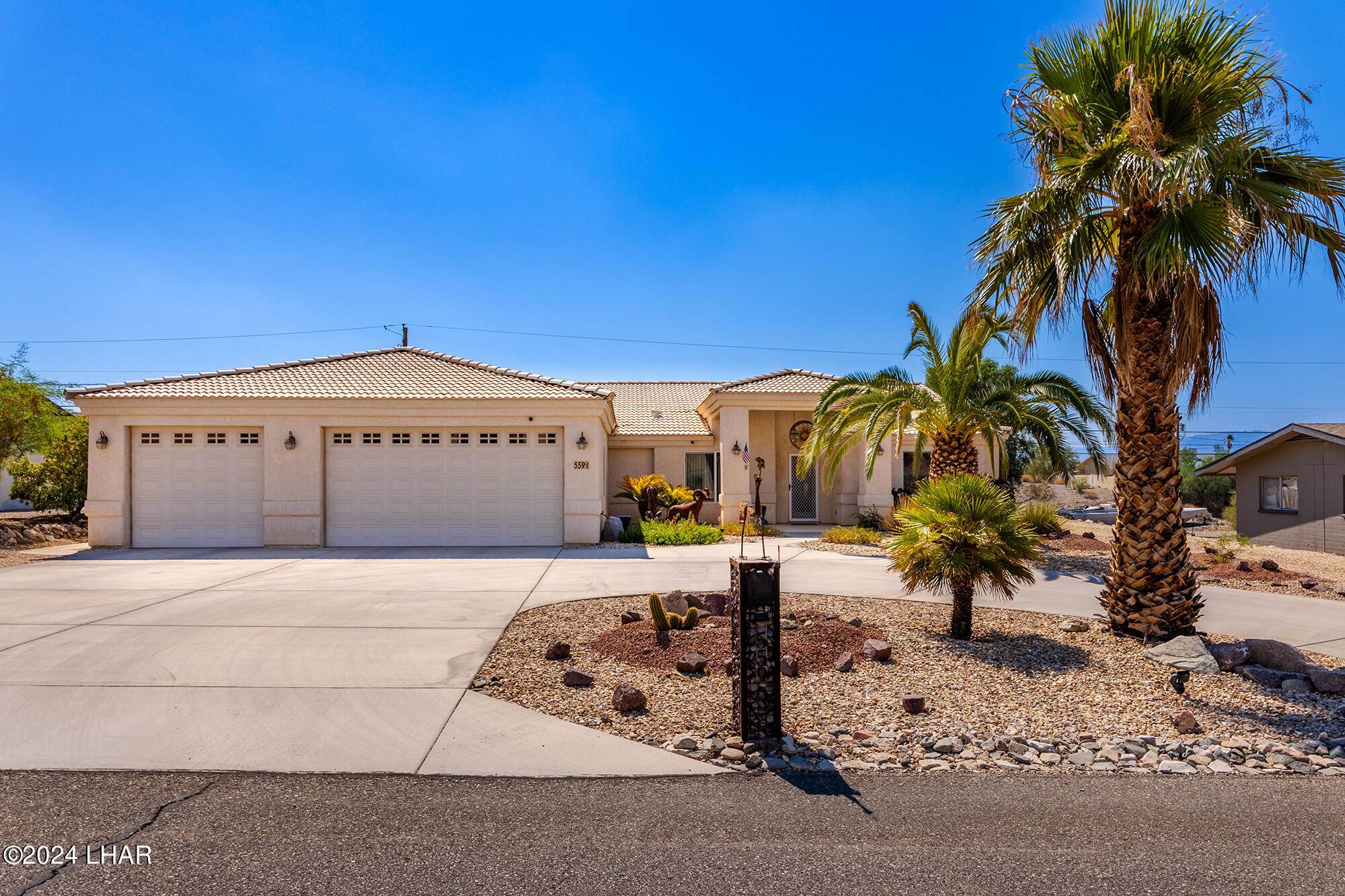 Lake Havasu City, AZ 86403,559 Knobhill Dr