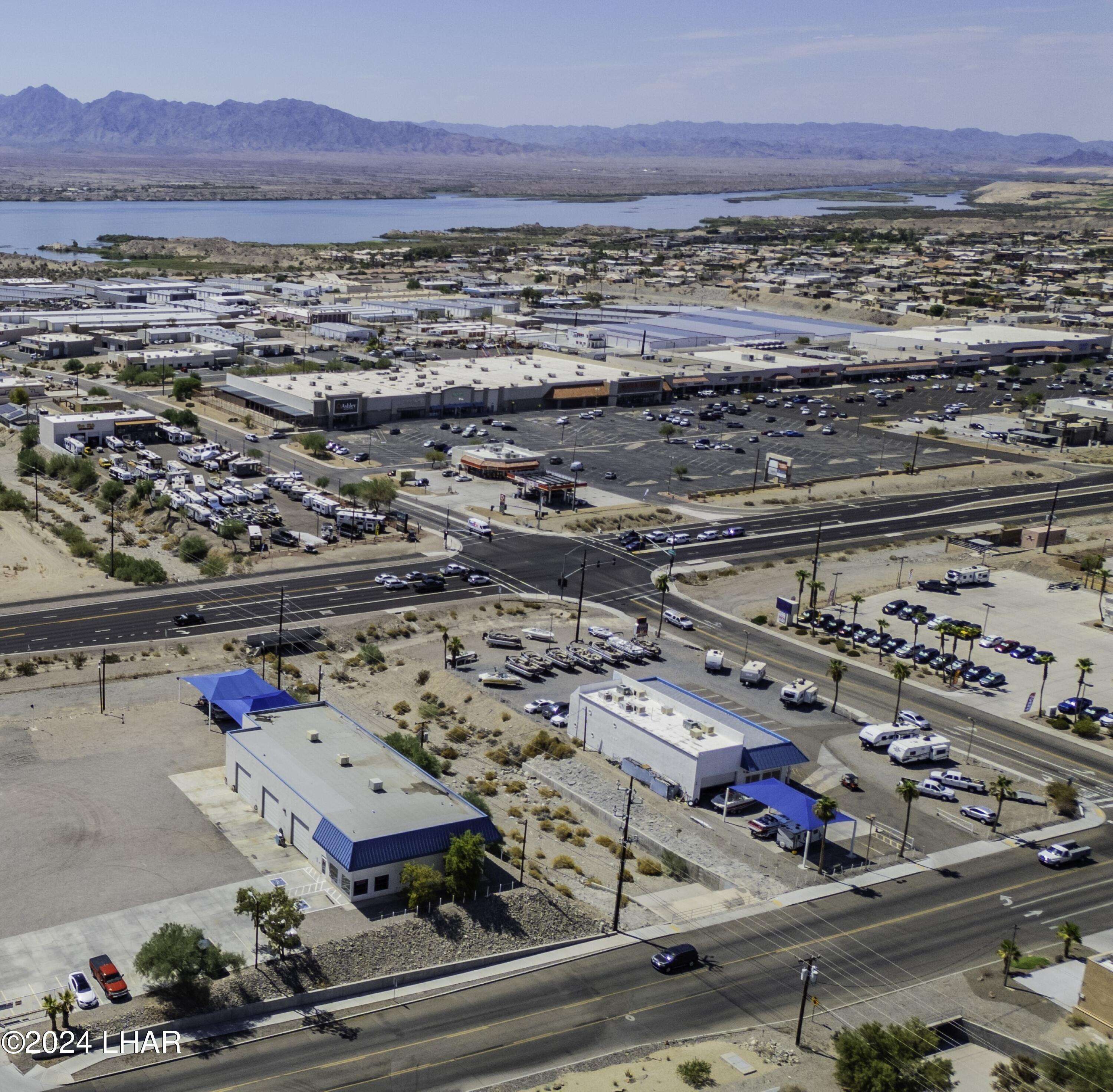 Lake Havasu City, AZ 86403,951 N Lake Havasu Ave